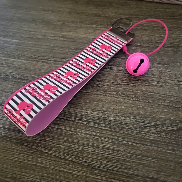 Barbie Key Fob Wristlet 🎉2/$30🎉 - Picture 2 of 5